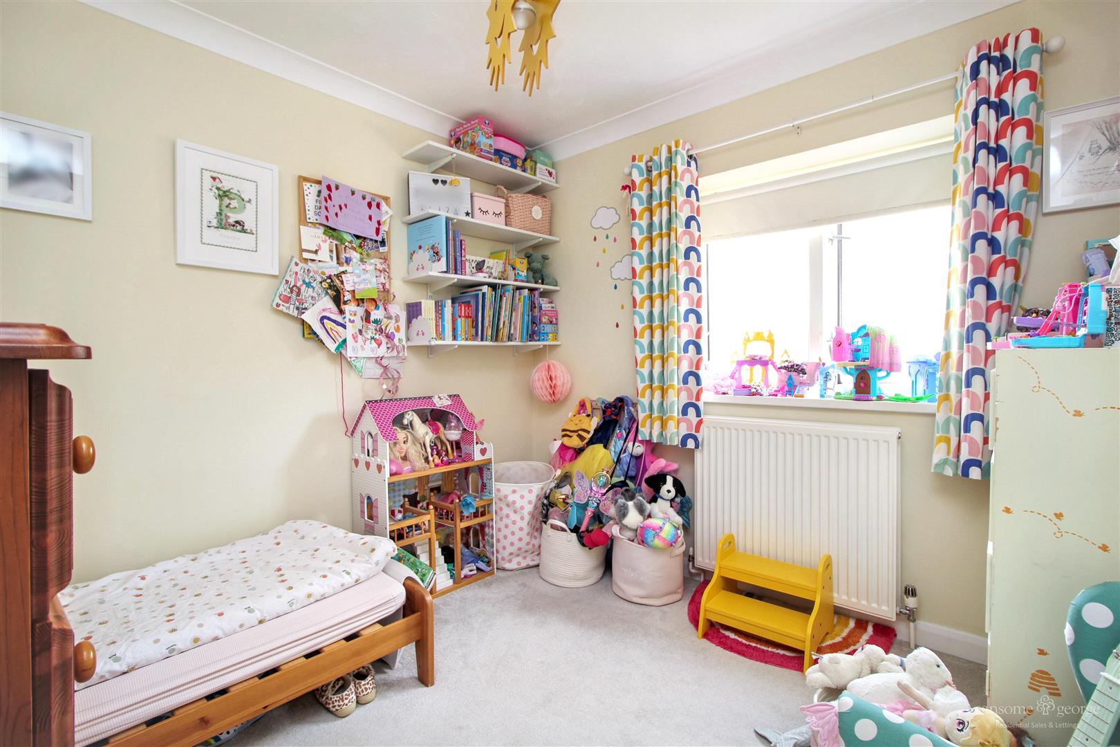 Lilac Close, Purley On Thames, Reading